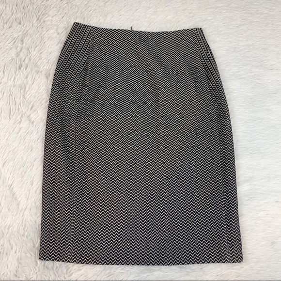 Armani Collezioni Chevron Print Jacquard Pencil Skirt high waisted full zip - Picture 4 of 12